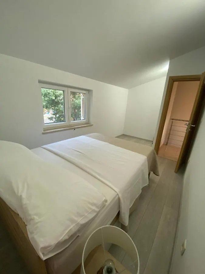 Holiday Home Vaitiare Пинезичи