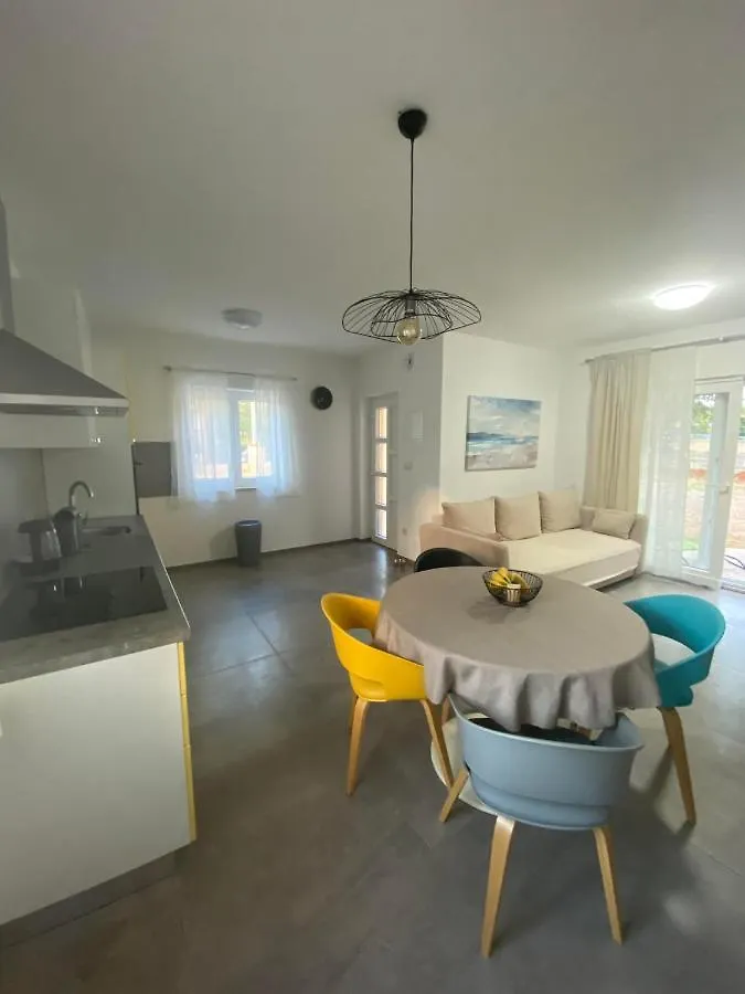 Holiday Home Vaitiare Пинезичи